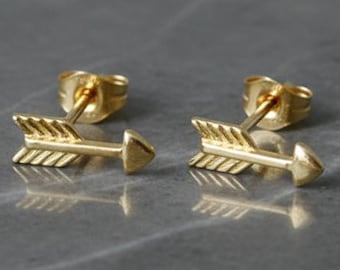14K Solid Gold Arrow Stud Earrings: Dainty Cupid's Design