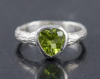 Silver Trillion Natural  Peridot Ring – Handcrafted Statement, Organic Textured Band, Size 5