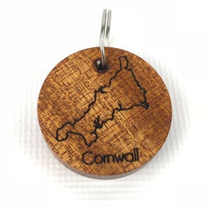 Cornwall Landkarte Schlüsselring - Handgemachtes Recyceltes Holz made in Cornwall - Holz Schlüsselring Rustikal Tactile Recycelt Kühlschrankmagnet Branding Schlüsselanhänger
