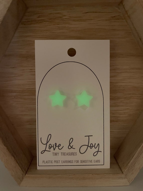 Glow-in-the-dark Star Plastic Post Earrings | Hypoallergenic Earrings