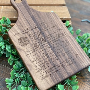 Handwritten recipe engraved onto a Maple or Walnut Cutting Board Walnut (Dark Color)