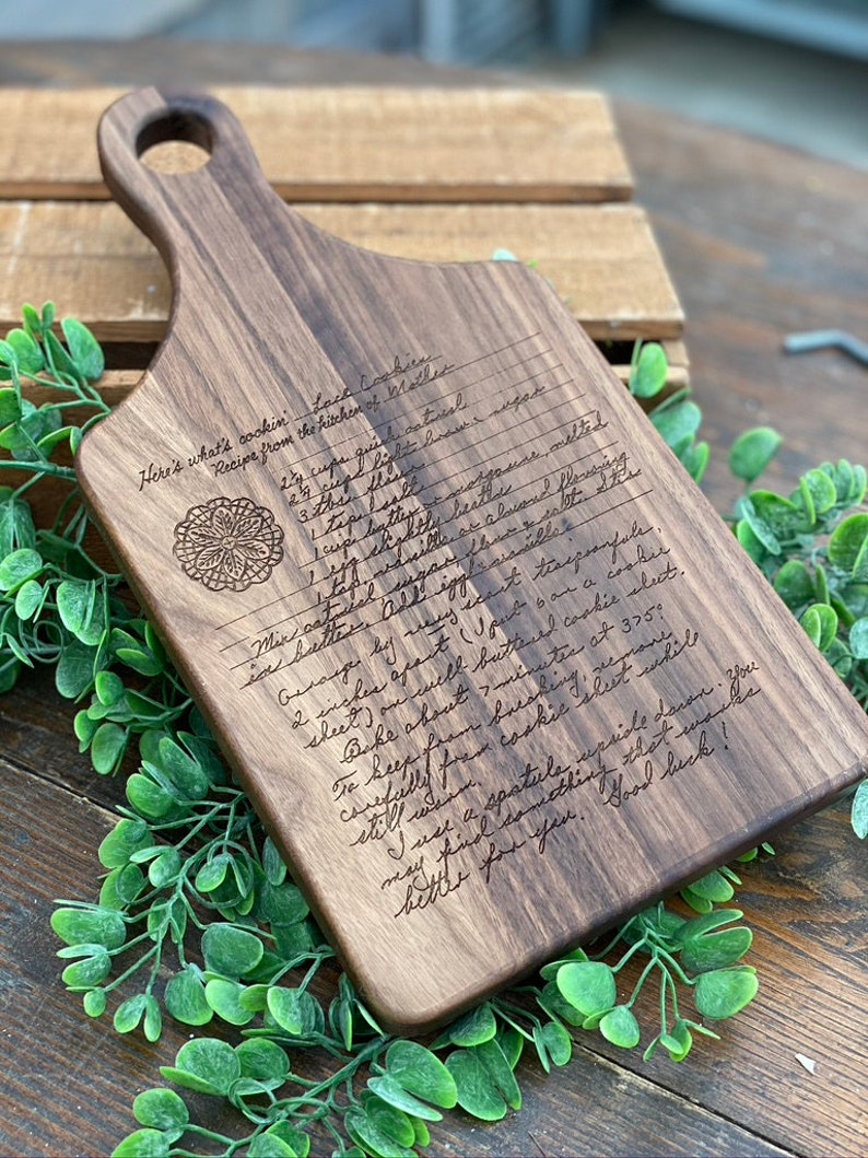 Handwritten recipe engraved onto a Maple or Walnut Cutting Board Walnut (Dark Color)