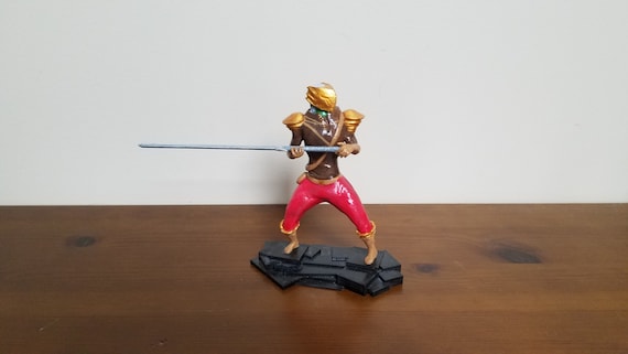 【希少】Slay the Spire The Ironclad フィギュア The Ironclad Display - Etsy