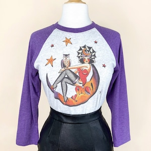 Here Comes the Night Raglan T-shirt in Heather white / Vintage - size S,M,L,XL,2XL Vintage Halloween inspired by Mischief Made Moon girl