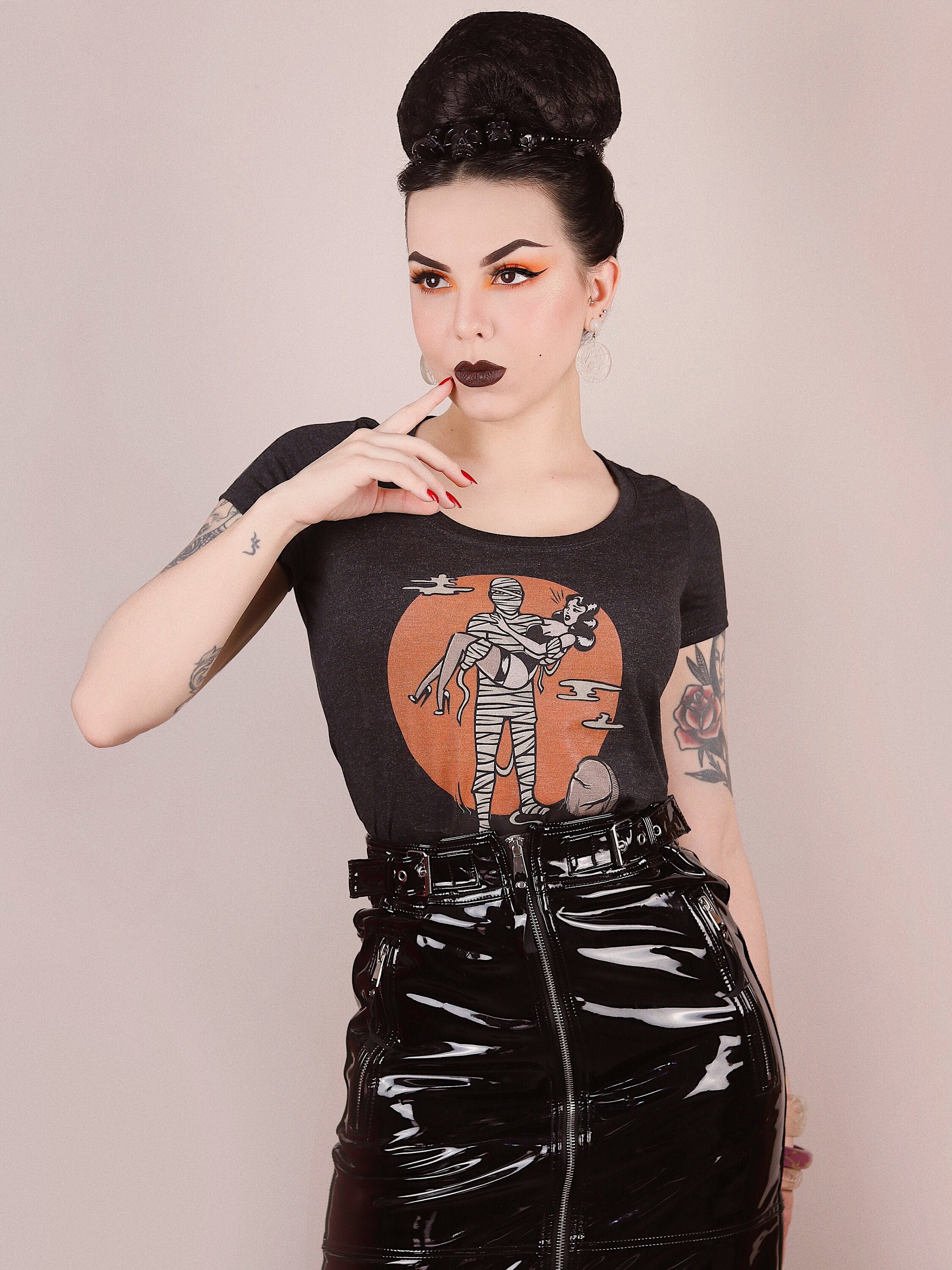 The Mummy’s Curse T-shirt in Vintage Black size S,M,L,XL,2XL Art by L…