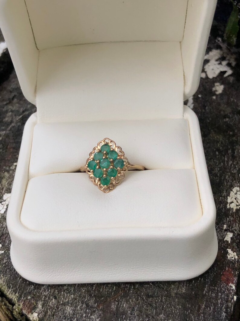 7 10k Yellow Gold Emerald Cluster Ring Size