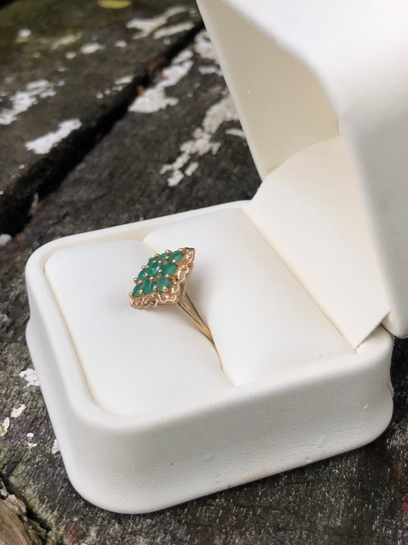 7 10k Yellow Gold Emerald Cluster Ring Size