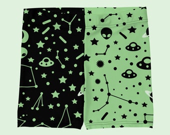 Kosmische buitenaardse shorts, pastelgothische kleding, zomer