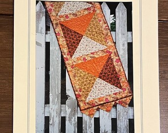 Paper Sewing Quilting Pattern/ Prairie Point Table Runner, Main Street Pattern Company