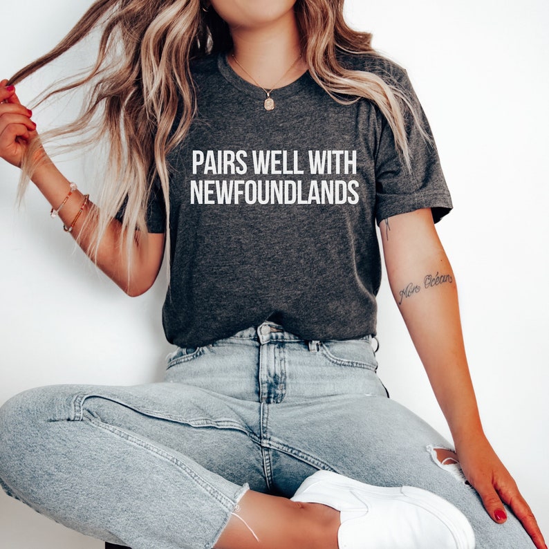 Newfoundland Shirt, Newfie Mom Shirt, Newfie Mama Gift, Funny Dog Shirt, Dog Mom Tshirt, Mother's Day Gift, Dog Mom Gifts, Dog Lover Gift