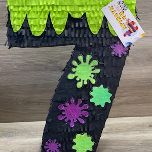 20&#39;&#39; Tall Number Seven With Slime Accents