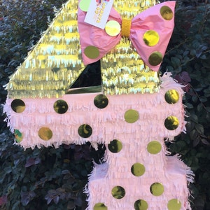 20&#39;&#39; Tall  Number Four Pinata Light Pink & Gold