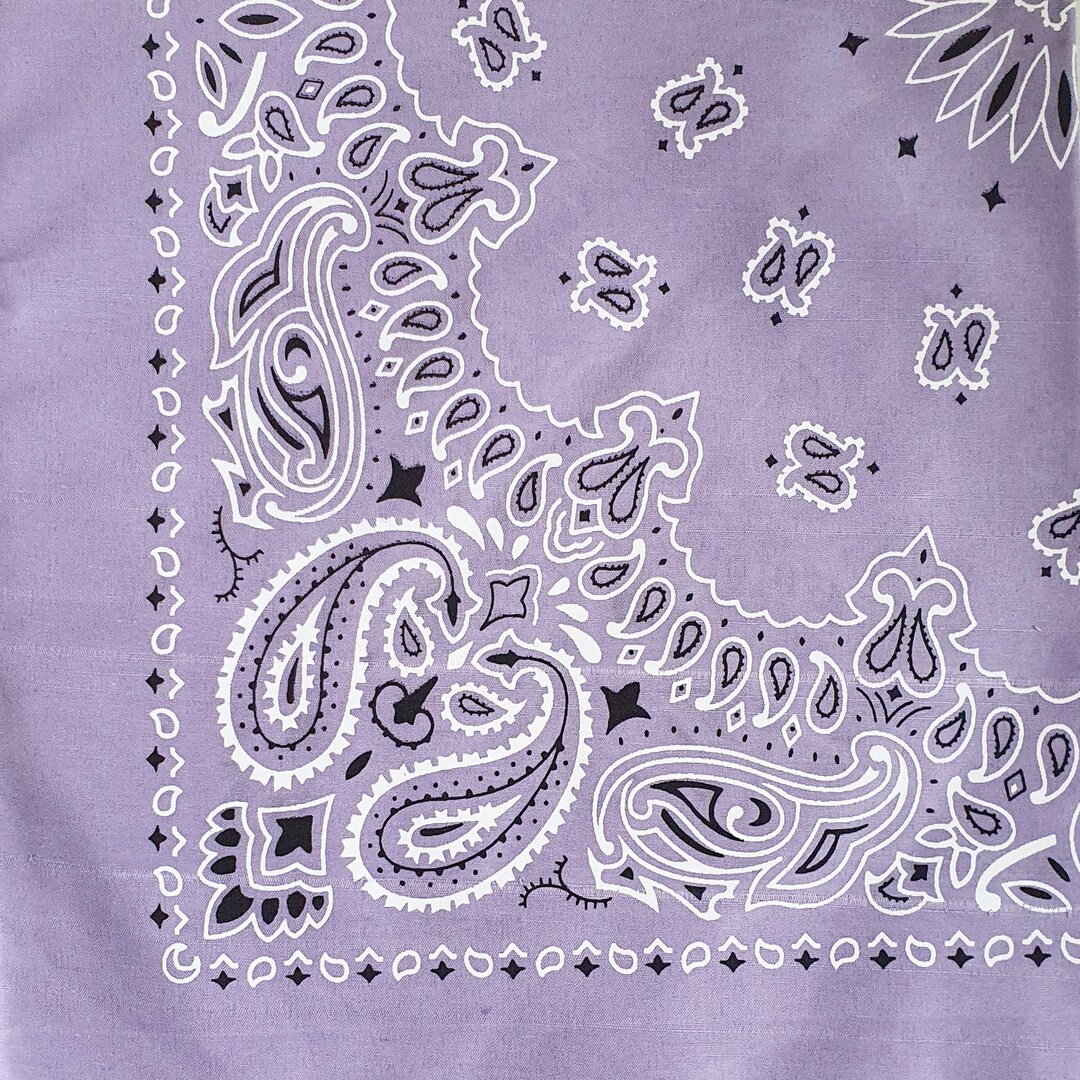 100 Cotton Bandanas for Face Masks, Paisley Print, Face Covering lilac