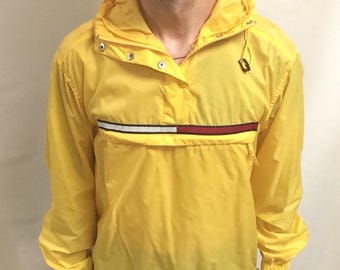 Giacca a vento vintage Tommy Hilfiger in nylon giallo anni '90 (taglia grande)