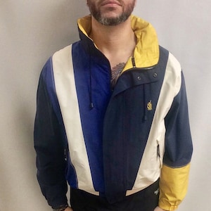 Vintage 90&#39;s Original Nautica Navy Blue White & Yellow Nylon Classic Sailing Gear Hooded Boating Jacket (Size L)