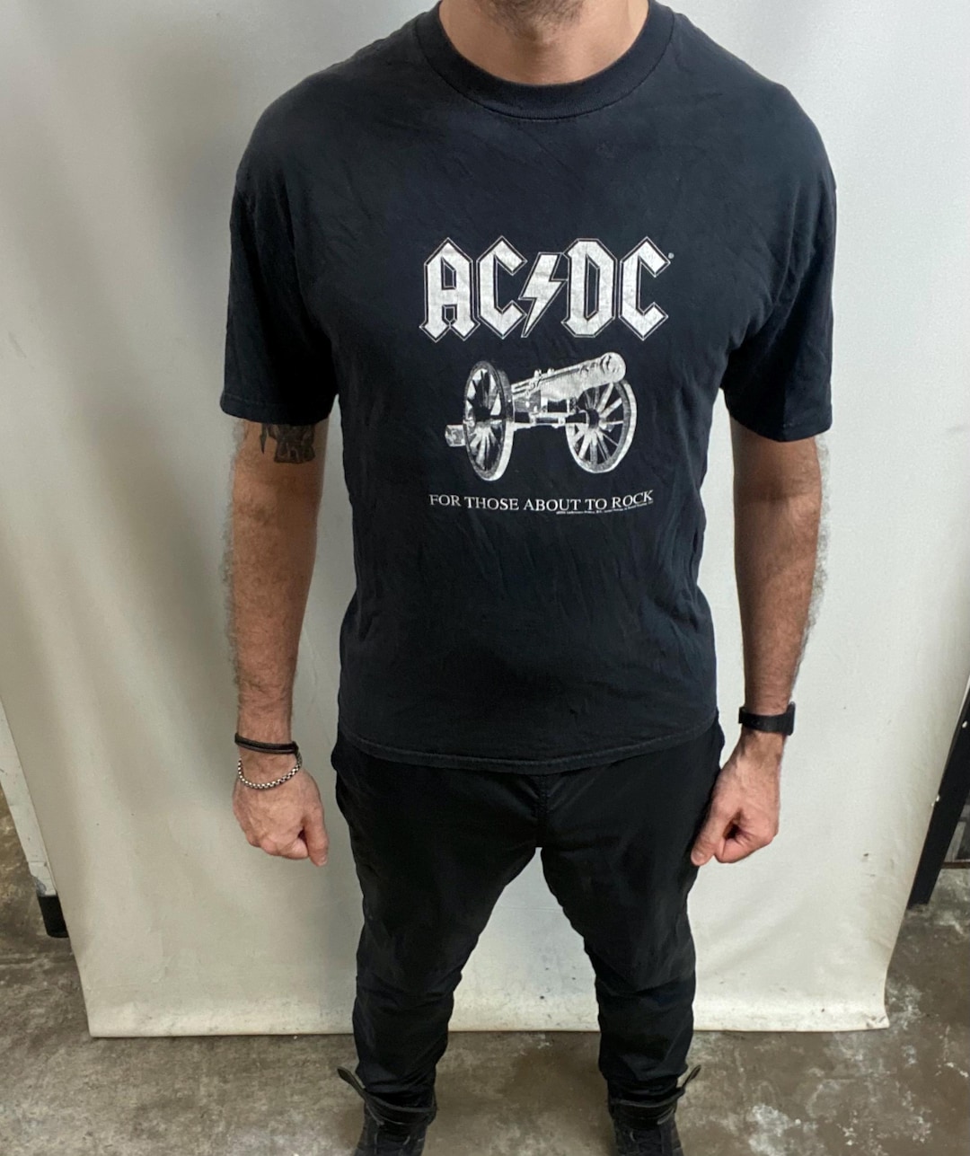 Vintage 2004 AC DC Concert T-shirt: for Those About to Rock, Size Large ...