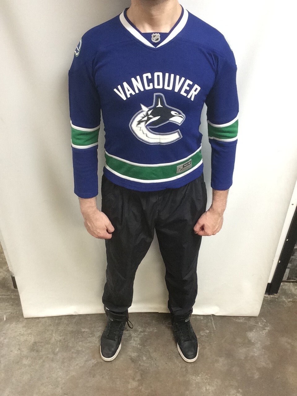 VANCOUVER CANUCKS GREEN REEBOK PRACTICE NHL HOCKEY JERSEY