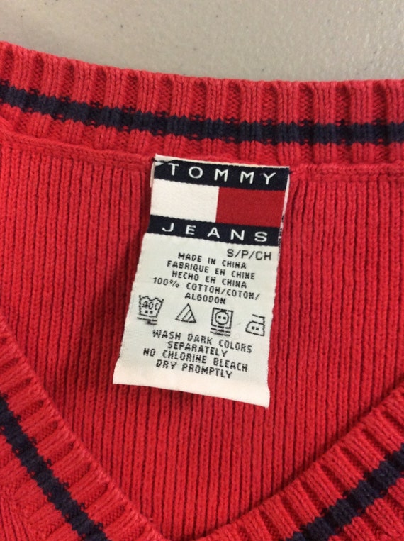 Vintage 90's Tommy Hilfiger Red Knitted V-Neck To… - image 9
