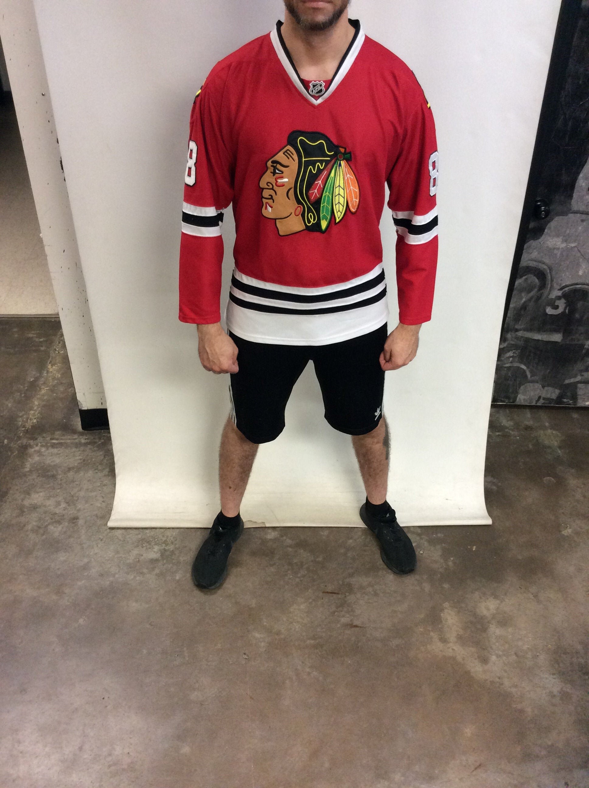 Chicago Blackhawks NHL Hockey Jersey Classic Red #88 Patrick Kane Youth  L/XL