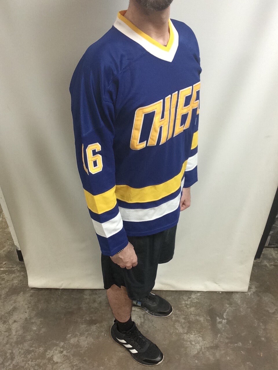 Amazon.com: Hanson Brothers Jersey, Charlestown Chiefs 16,17