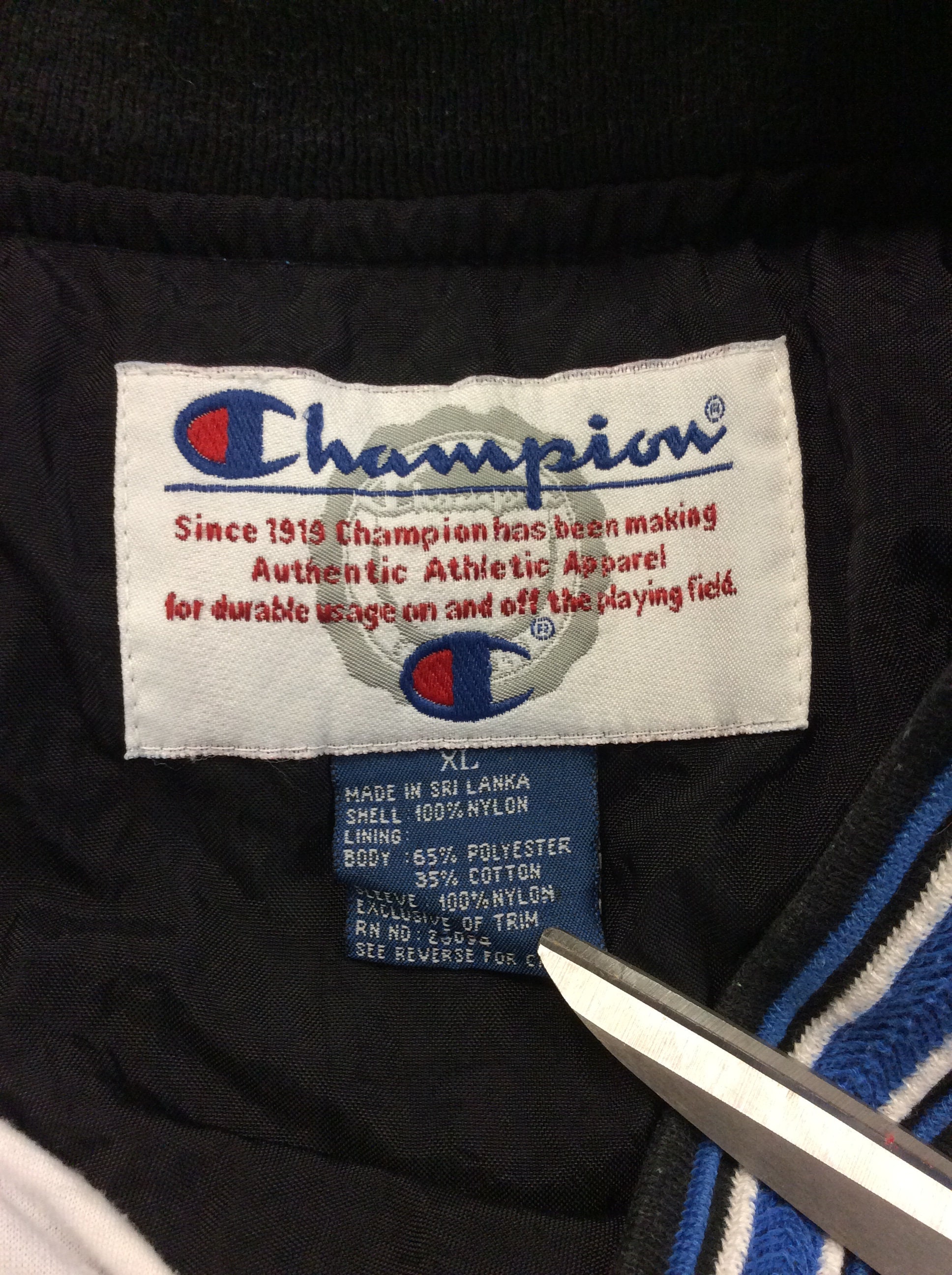 Vintage 90's Champion marca azul y negro V-cuello nylon | Etsy