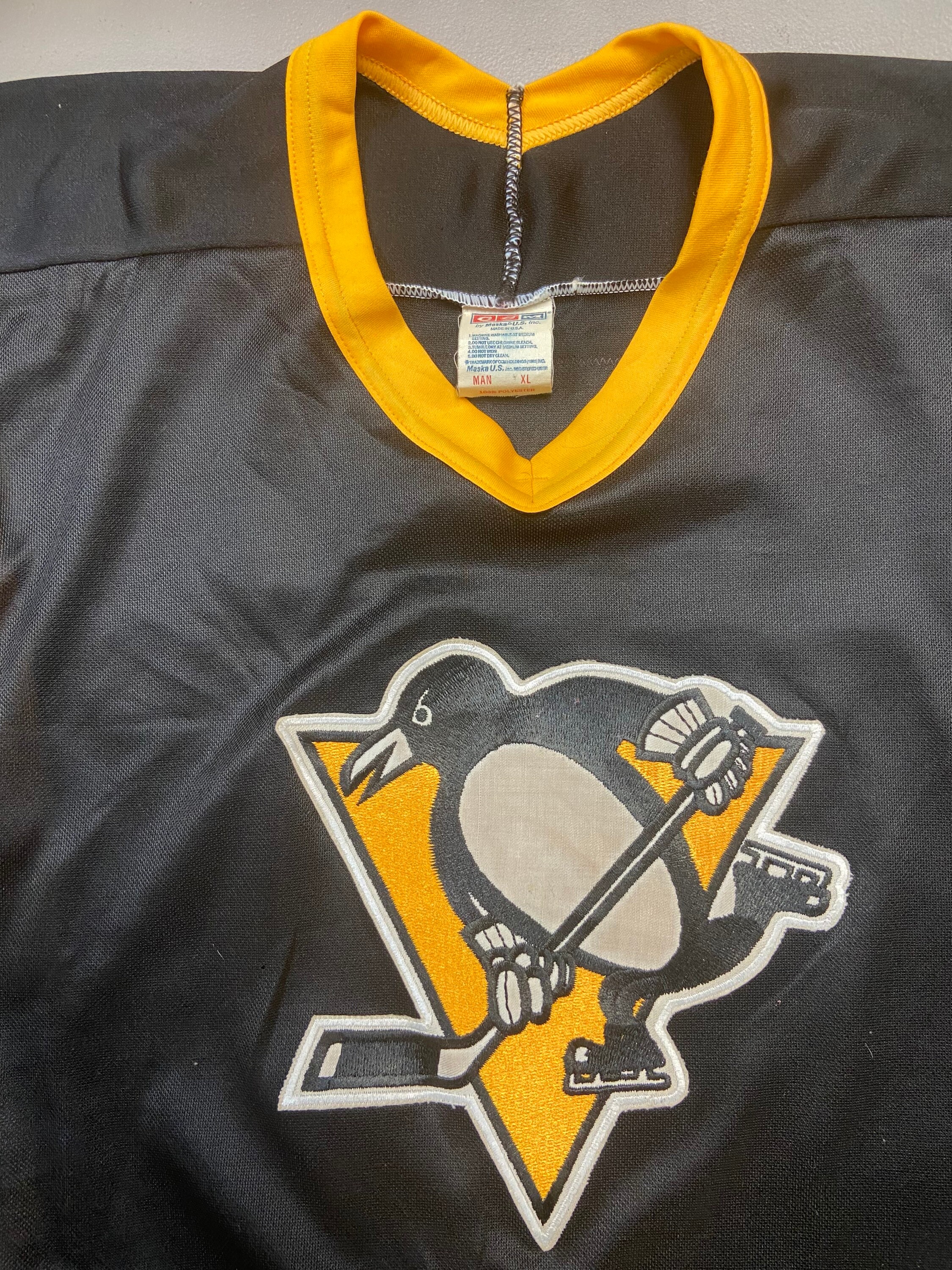90's Jaromir Jagr Pittsburgh Penguins Nutmeg NHL Jersey T Shirt Size XL –  Rare VNTG