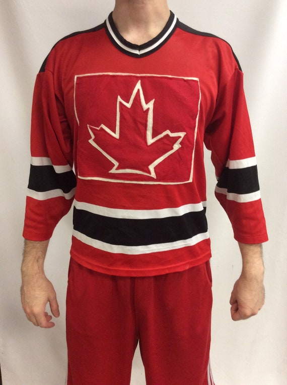 Vintage 90's Canadian "Canada Maple Leafs" NHL Hoc
