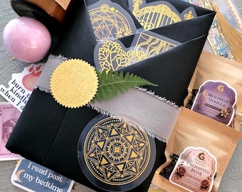 Mystery Romance Book Box | Dragon Queen's Treasure, Selbstpflege-Leckerli