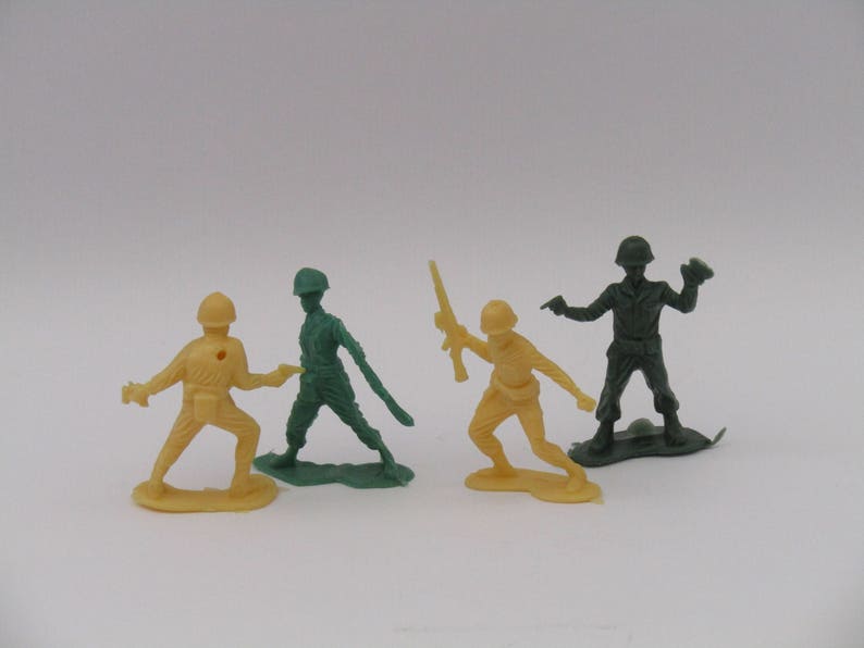 Vintage Plastic Toy Soldiers Vintage Plastic Figures Vintage Etsy