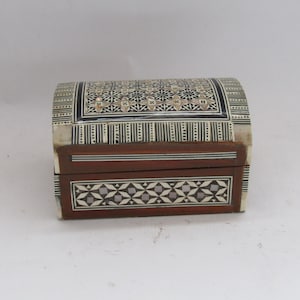 Middle Eastern jewelry Box Handmade Marquetry Box, middle eastern Wooden Box, Vintage Ring Box, Vintage wooden box, box, Gift for her