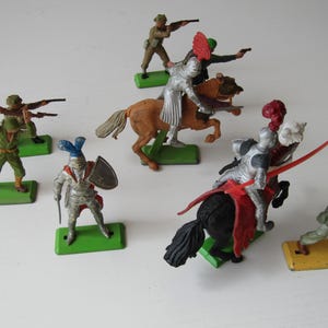 britains toy soldiers, britains detail soldiers, britains, English toy soldiers, britains WW II, Vintage toy soldiers, britain&#39;s detail