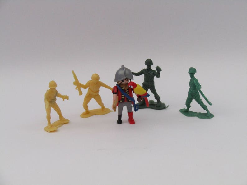 Vintage Plastic Toy Soldiers Vintage Plastic Figures Vintage Etsy