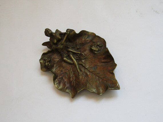 Art Nouveau French Jewelry Ring Holder, Vintage br