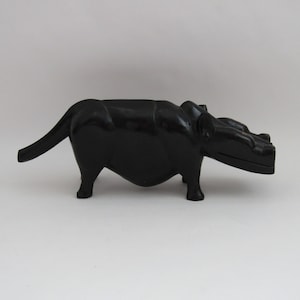 Ebony Hippo, African old sculpture, hippo Wooden sculpture, Hippo wood, Hippopotamus sculpture, hippopotamus art, hippo sculpture, Hippo