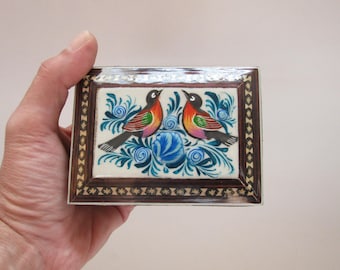 Vintage Asian Wooden Trinket Box: Handmade Bird Design