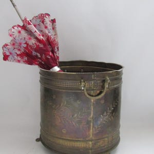 umbrella stand antique, antique umbrella stand, old time umbrella stand, shabby umbrella stand, old fashioned umbrella stand, umbrella stand
