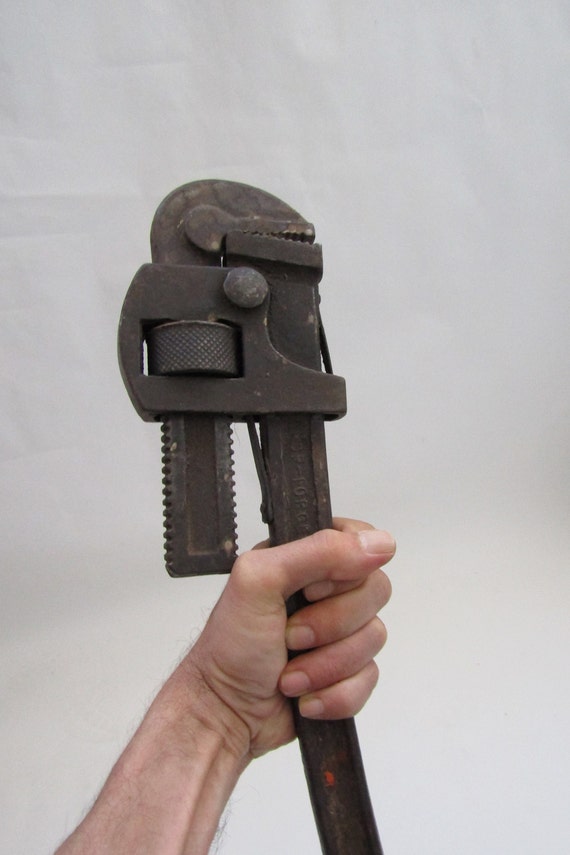 Antique Pipe Wrench, Old Industrial Tool, Antique Tool, Antique Plumber Tool,  Old Plumber Tool, Old Plumbing Tool, Old Fashioned Tool 