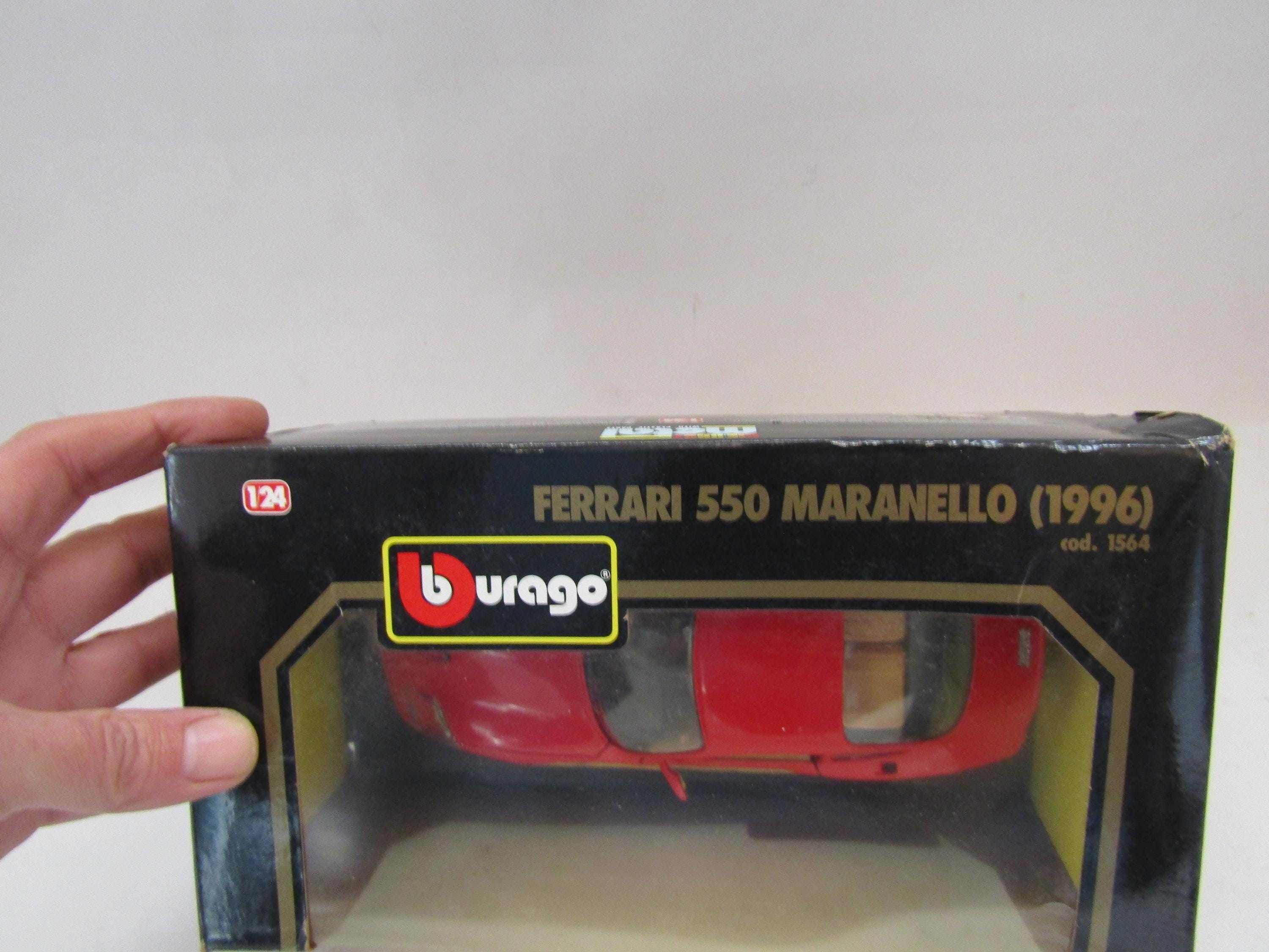 Ferrari 550 Maranello fém modell autó 1:24-es méretben