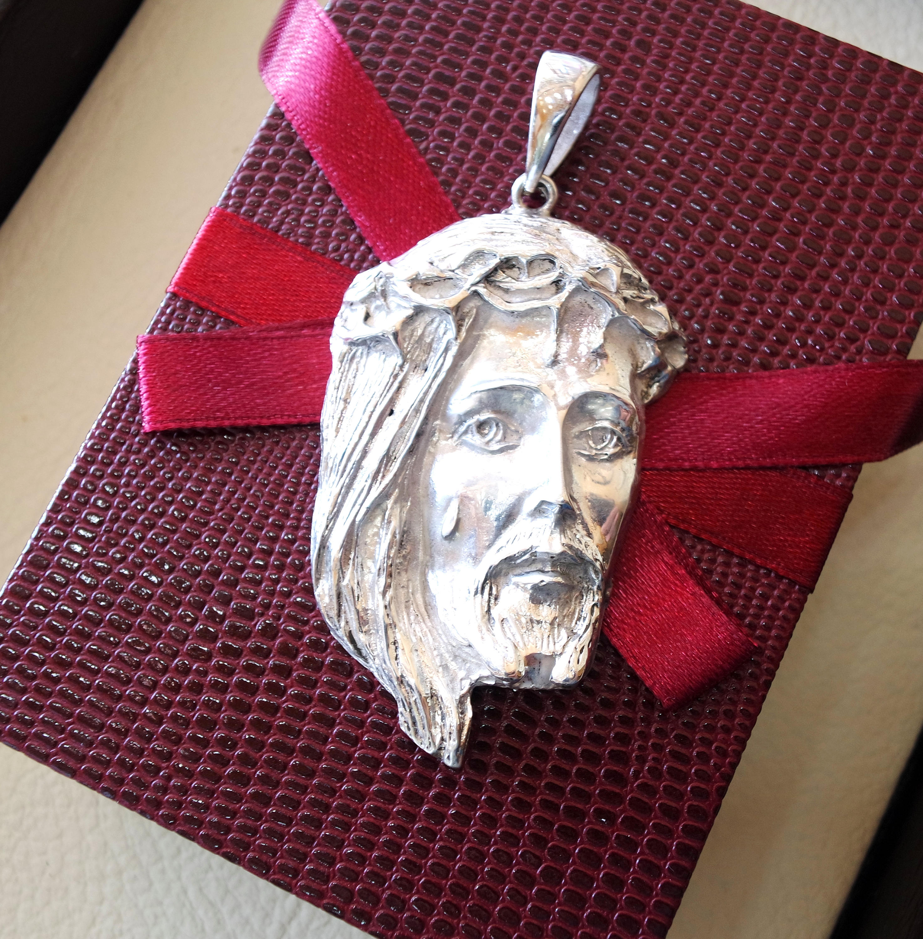 Jesus christ pendant Clearance