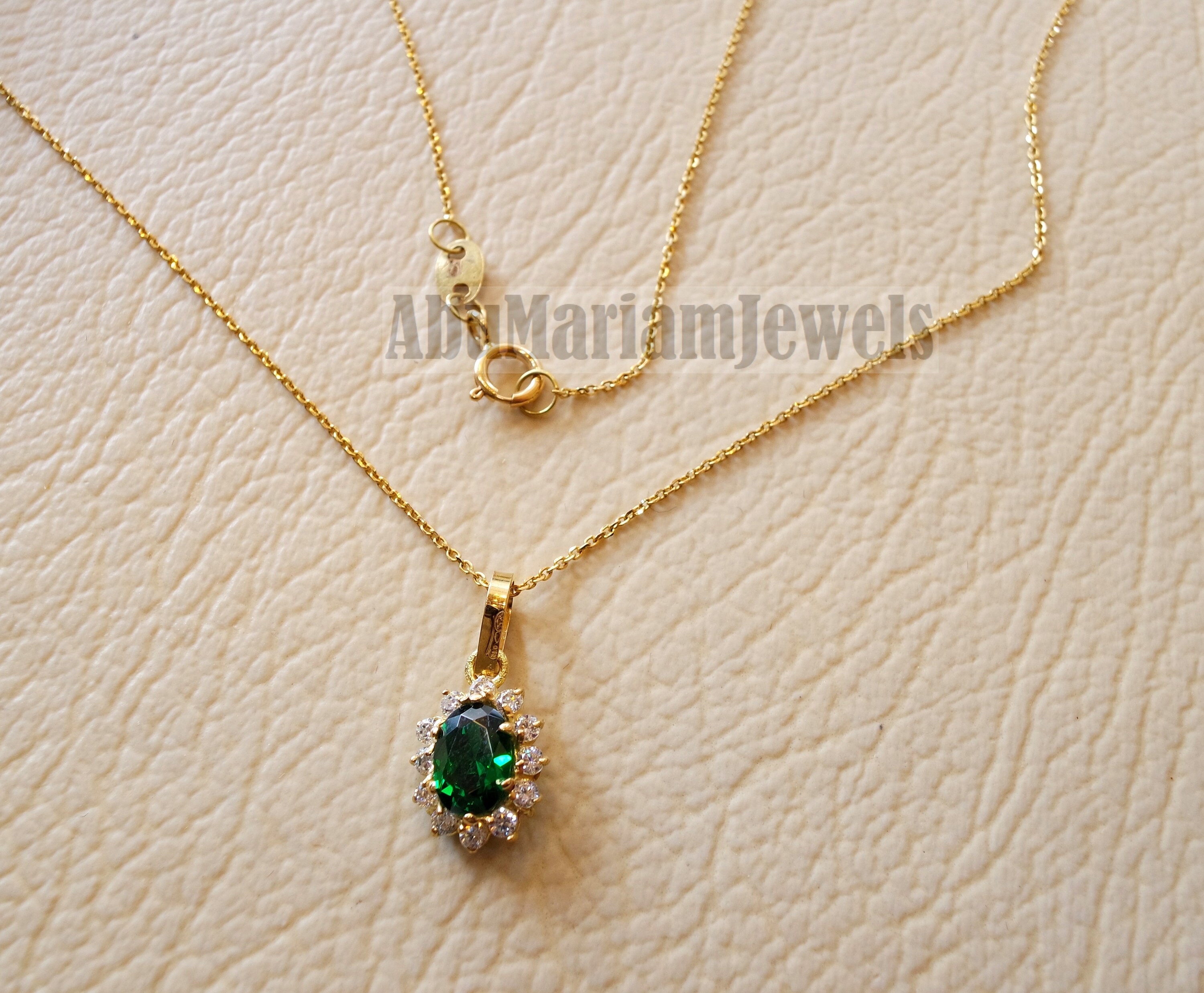 ネックレス・ペンダント Gold Green Natural Stone Collar Necklace Green Stone 18K Yellow Gold Necklace Oval Pendant and Chain