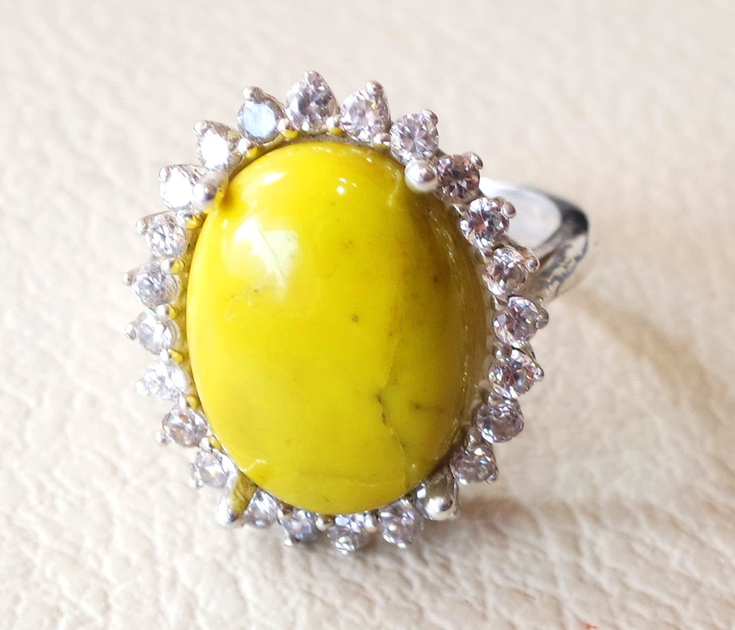 Yellow Turquoise Mohave Natural Semi Precious Oval Stone Ladies
