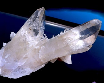 LARGE CLEAR QUARTZ - Clear Quartz Crystal - Crystal Cluster Large - Clear Quartz Points - Quartz Crystal - Quartz Crystal Point