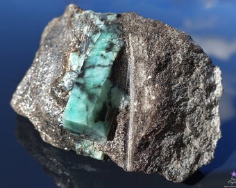 NATURAL EMERALD - Emerald in Matrix - Large Emerald - Emerald - Polished Emerald - Natural Emerald Stone