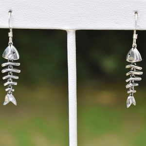 Fishbone Dangle Earrings, Worry Fish Earrings, skeleton fish earrings, bone earrings, beach jewelry, moveable fish earrings, Silver fish