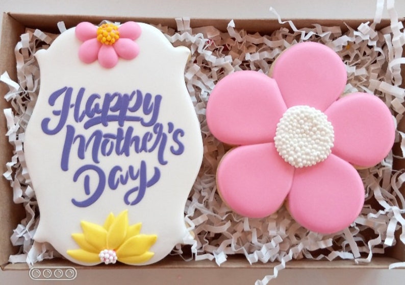 PRE-ORDER Mother's Day Cookie Gift, Mother's Day Cookies,Cookie Gift, Decorated Cookies, Cookies, Mother's Day Gift, Gift For Mom, Edible image 1