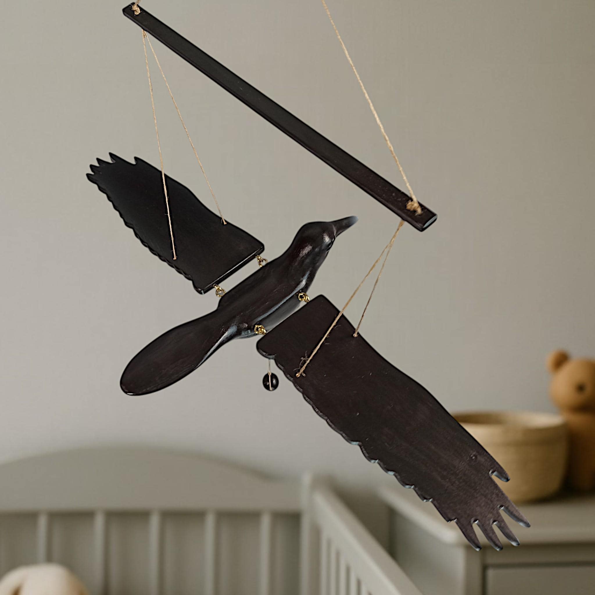 黒い鳥 / カラス / 手作りの木製飛んでいる鳥 / モビール / 鳥の壁飾り