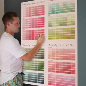 Pinks and Greens Paint Chip Color Swatch grote muurplanner. A1/A0 extra grote muurplanner