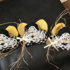 Buzz the bee homemade cupboard tuck ornies set of 3