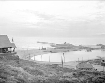 Poster, Many Sizes Available; Playa Del Rey Lagoon Showing Del Rey Hotel, Playa Del Rey Pavilion And Pier, Los Angeles, Ca.1908 (Chs-5380) #