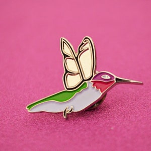 Hummingbird,hummingbird pin, hummingbird lapel pin,lapel pin,flair,enamel pin,soft enamel,bird,birds,bird pin, summer pins,